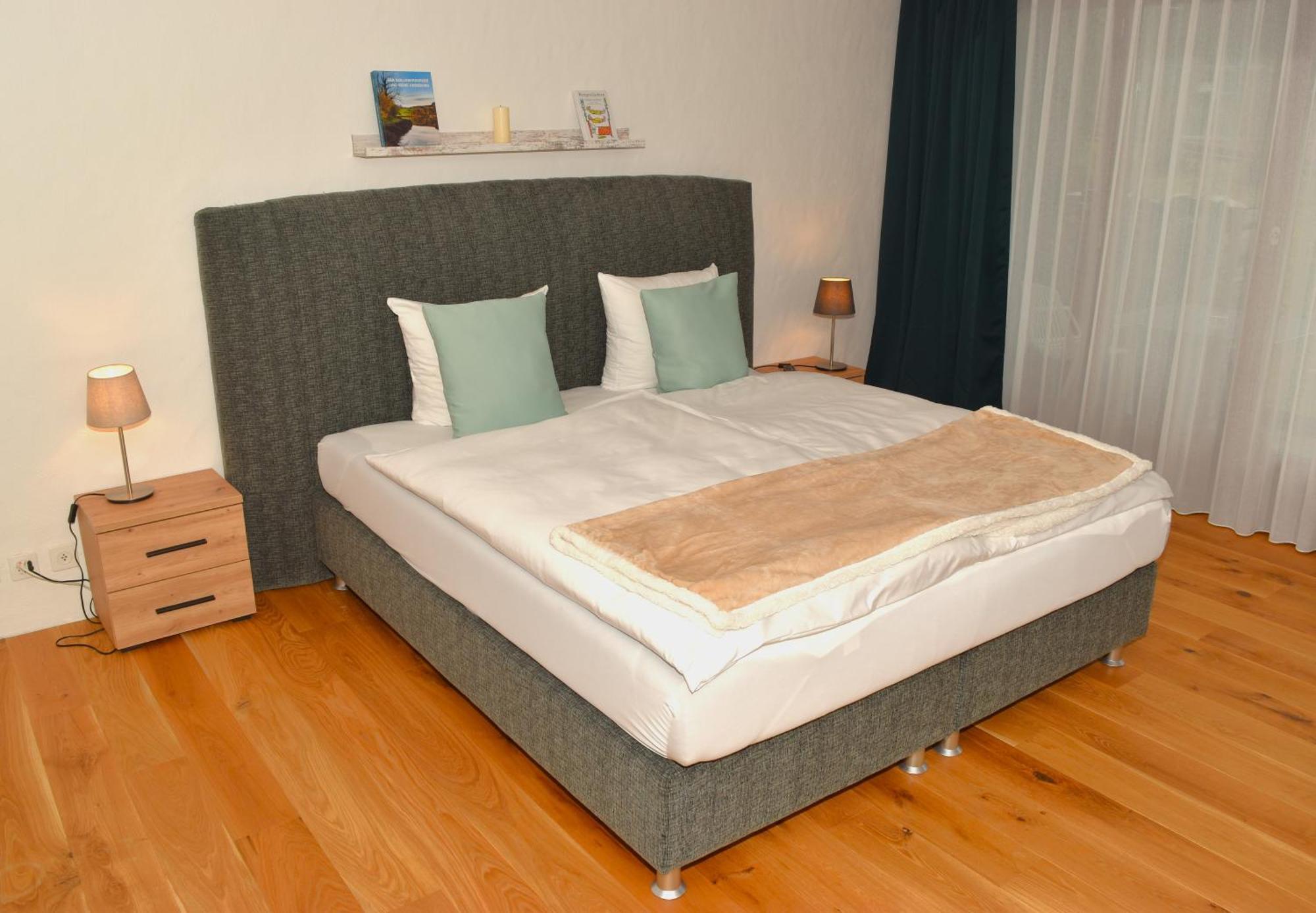 Ferienwohnungen Hotel Bellevue Seelisberg Ngoại thất bức ảnh